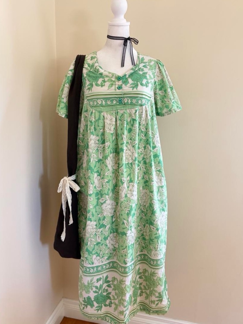Vintage green floral boho grunge babydoll granny house dress 80s 90s cottage S/M